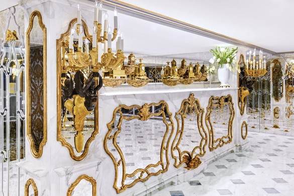 Uniworld SS Maria Theresa - Reception 3.jpg